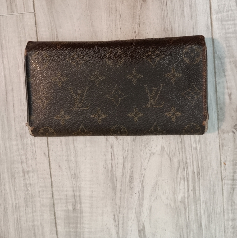 Authentic Louis Vuitton Monogram Portefeuille International Long Wallet - Picture 2 of 16